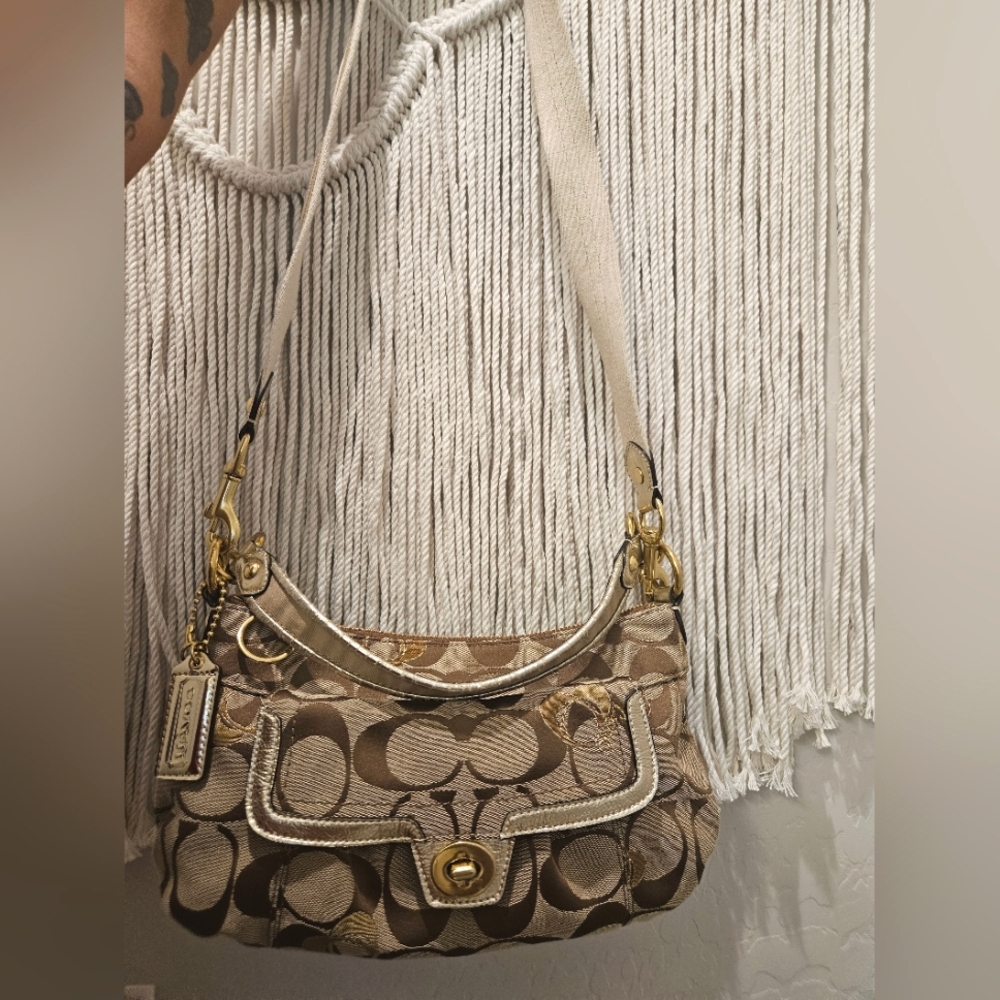 Coach Signature 2-Way Crossbody Shoulder Bag